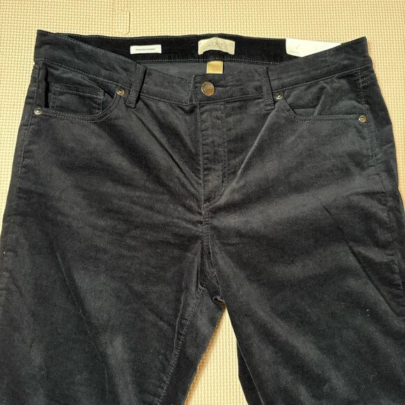 LOFT Women’s Modern Skinny Black Velvet Pants Size 12 Cotton Stretch Goth Chic - Picture 3 of 11